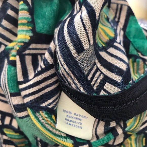 Anthropologie odille woman’s geometric blouse - Picture 7 of 7